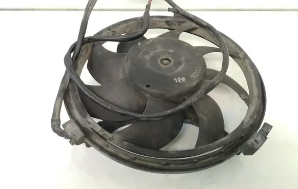 Volkswagen PASSAT B5 Air conditioning (A/C) fan (condenser) 4B0959455