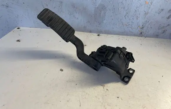 Renault Laguna II Accelerator throttle pedal 6PV00811901 8200003392