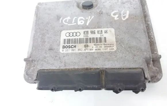 Audi A3 S3 8L Engine control unit/module 038906018AK 0281001852
