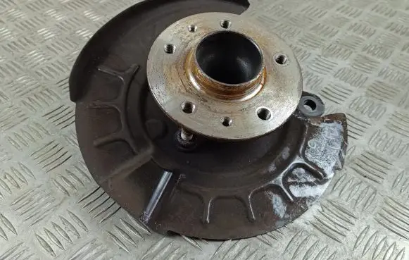 Nissan Qashqai J12 Rear wheel hub
