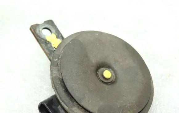 Opel Zafira B Horn signal 13138173 13311548