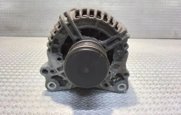Volkswagen Caddy Generator/alternator 03L903023