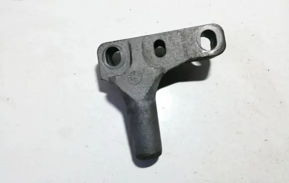 Volkswagen Golf V Engine mounting bracket hm342m10