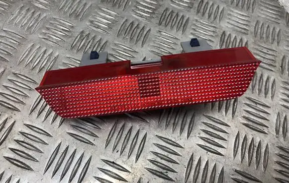 Toyota RAV 4 (XA20) Third/center stoplight