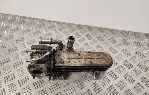 Volkswagen Jetta V EGR valve cooler 03G1311063E 03G131513AD