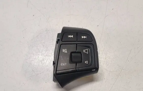 Volvo XC60 Steering wheel buttons/switches 31334462