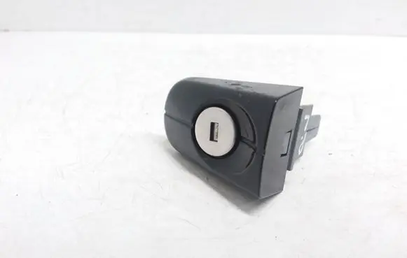 Ford Grand C-MAX Front door lock (next to the handle) AM5AR21991AB