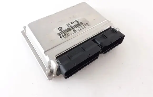 Volkswagen PASSAT B5 Engine control unit/module 8D0906018F 0261204875