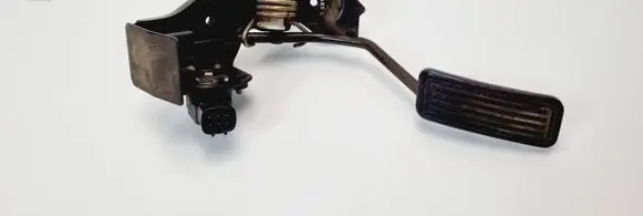 Toyota Avensis T250 Accelerator throttle pedal 8928152021 1983003041