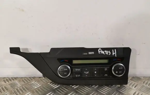 Toyota Auris E180 Climate control unit 5590002410