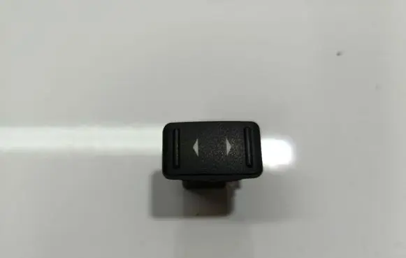 Ford Focus C-MAX Electric window control switch 03168700