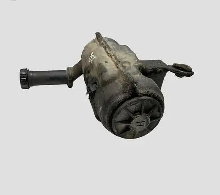 Peugeot 307 Power steering pump 964667180
