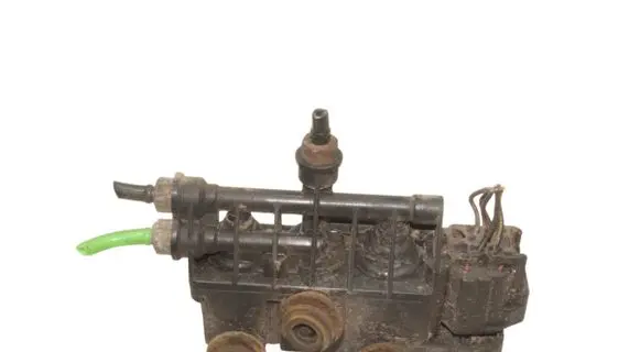Land Rover Discovery 4 - LR4 Air suspension valve block RVH000055