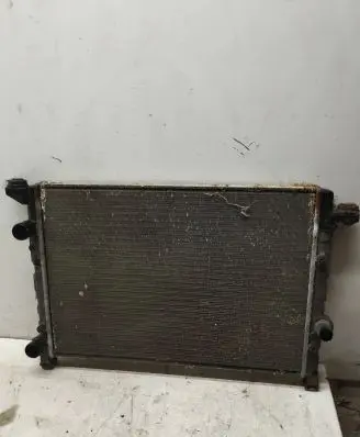 Volkswagen PASSAT B4 Coolant radiator