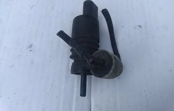 Audi A3 S3 8P Windscreen/windshield washer pump