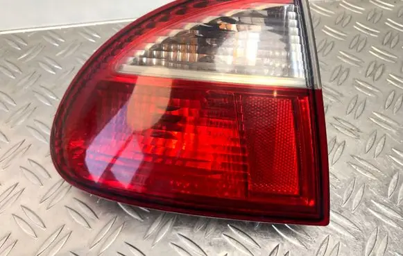 Seat Leon (1M) Rear/tail lights 1M6945111 1M6945095A