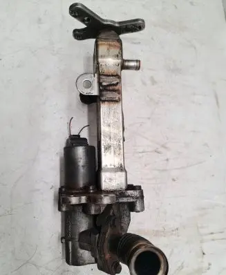 Volvo XC90 EGR valve cooler 30637142 044070