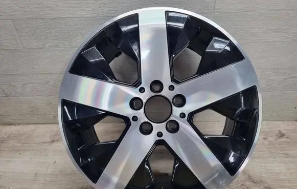 Mercedes-Benz GLB x247 R18 alloy rim A2474012800