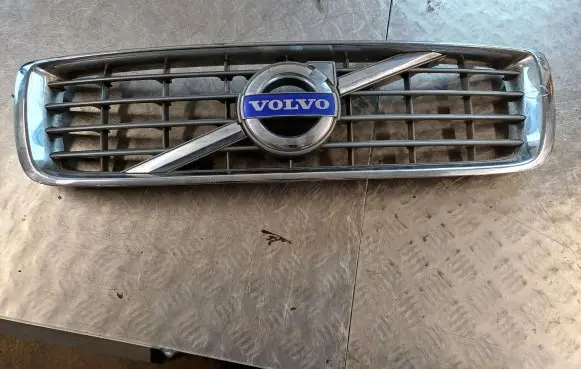 Volvo S80 Front bumper upper radiator grill 31283263