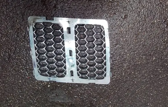 Jeep Grand Cherokee Front grill 68145207AB