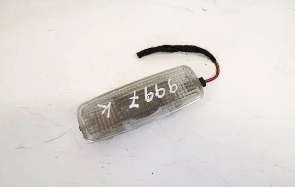 Audi A4 S4 B6 8E 8H Other interior light 4d0947105a
