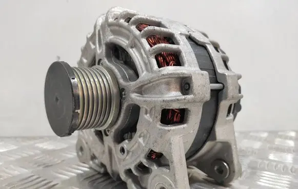 Renault Megane IV Generator/alternator 231004BE0B 470303