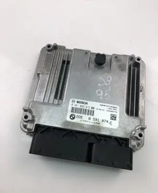 BMW 5 F10 F11 Engine control unit/module ECU 8591074 0281032672