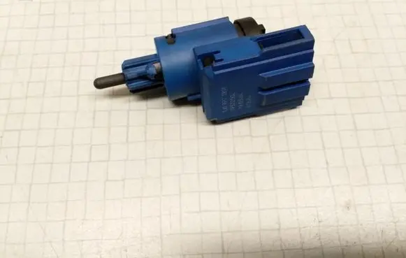 Clutch pedal sensor