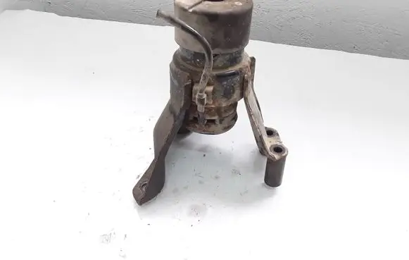 Nissan Murano Z51 Engine mount bracket NOCODE