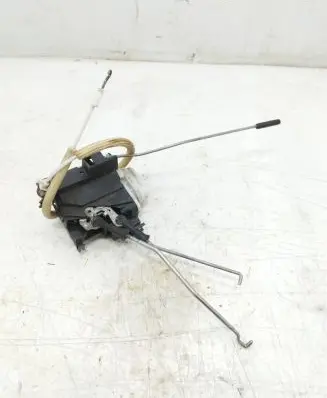 Audi A4 S4 B5 8D Front door lock 8D1837015E