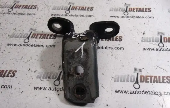 Toyota Corolla Verso AR10 Front door upper hinge