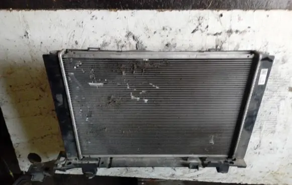 Renault Laguna III Coolant radiator