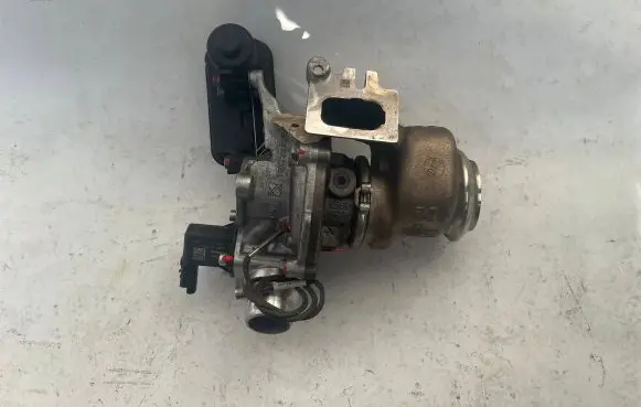 Dacia Sandero III Turbo 16372015073 16312019067 8250002824