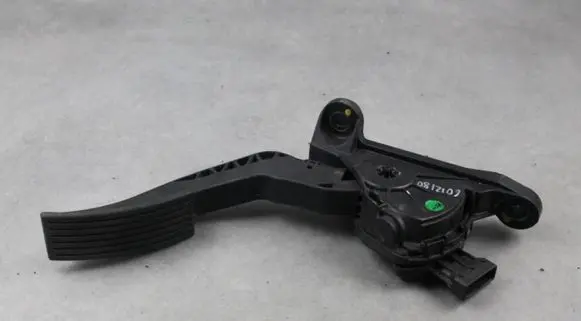 KIA Rio Accelerator throttle pedal 327001RXXX