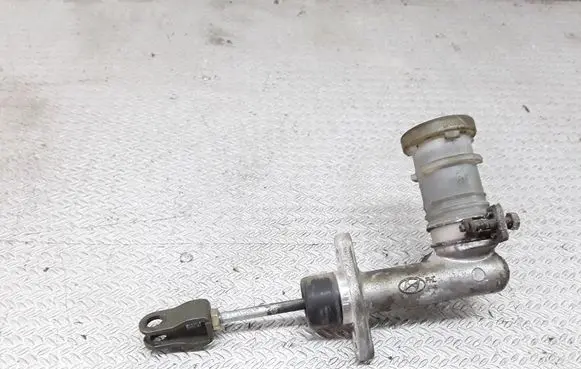 Clutch master cylinder