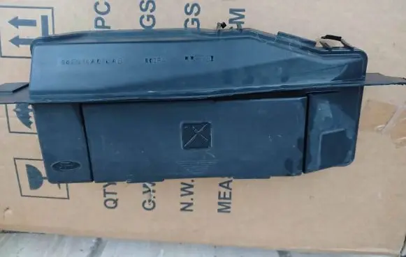 Ford Fiesta Fuse box cover 96FG14A076AB