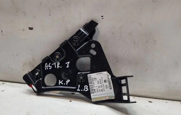 Opel Astra J Front bumper mounting bracket 13367892