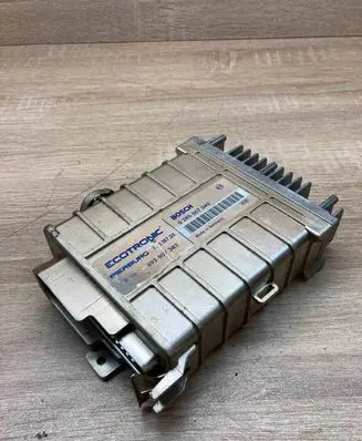 Volkswagen Golf II Engine control unit/module ECU 893907383 0285007040 USED