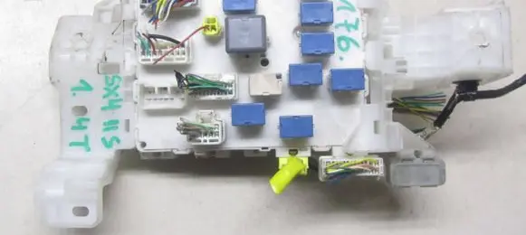 Suzuki SX4 S-Cross Fuse box set aa1a-4881