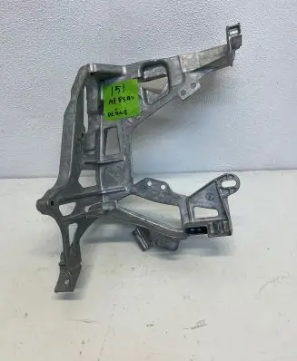 Mercedes-Benz C W205 Headlight/headlamp mounting bracket A2056225300