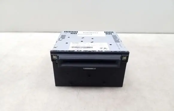 Nissan Navara Radio/CD/DVD/GPS head unit 28185EB610