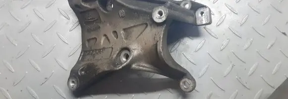Dodge Nitro Generator/alternator bracket 