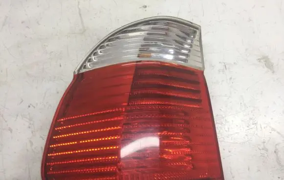 BMW 5 E39 Rear/tail lights 6902531 2496339