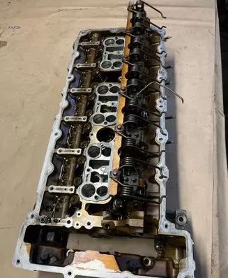 BMW 5 F10 F11 Engine head 760510203 12050800826 B0258177