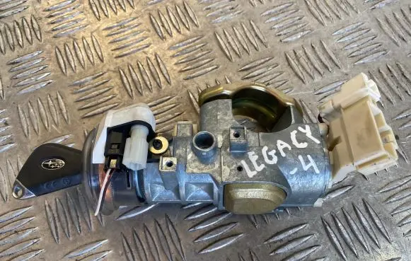 Subaru Legacy Ignition lock 88215AG000 X1T25971