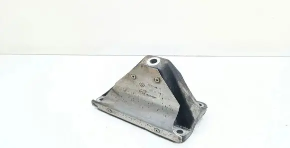 BMW 5 GT F07 Engine mounting bracket 6777628 22116777628