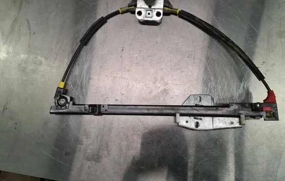 Volkswagen PASSAT B4 Sliding door window regulator with motor 3A0839401