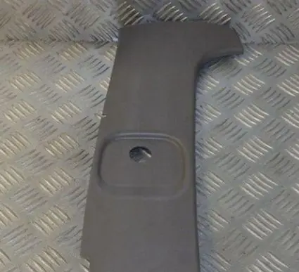Nissan Navara D22 (C) pillar trim