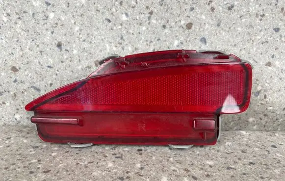 Toyota Yaris Rear fog light V293100R