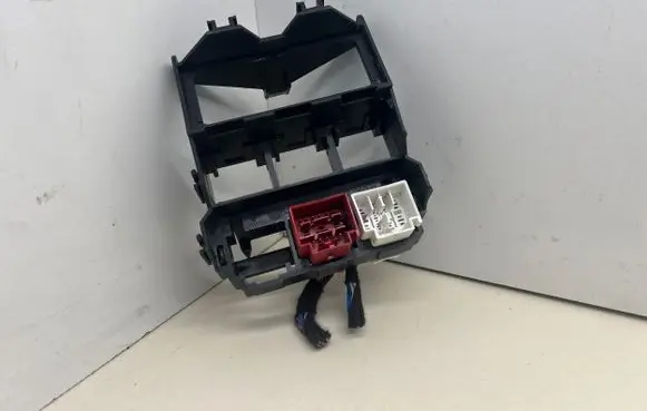 Porsche Macan (95B) Fuse module 8D0937083
